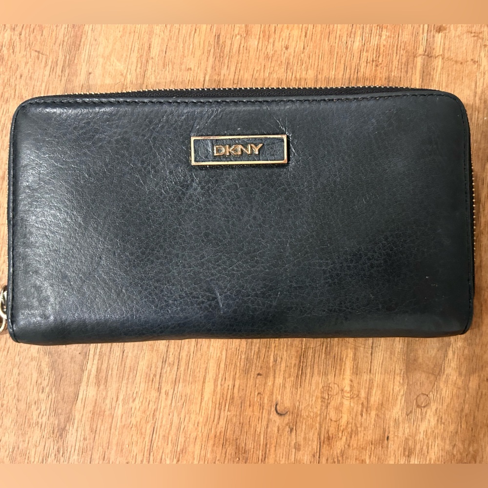 DKNY Black Leather Zip Wallet
